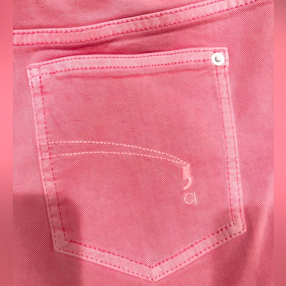 Comma, Women’s Denim Short - Picture 8 of 8